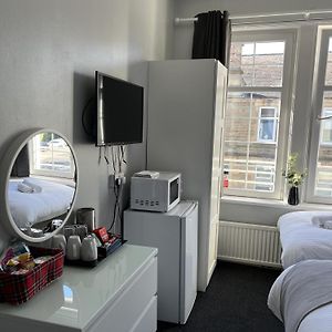 Economy Triple Room